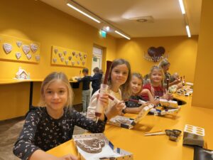 5AD6C02A-1B87-413B-88A9-F01C38133D1C